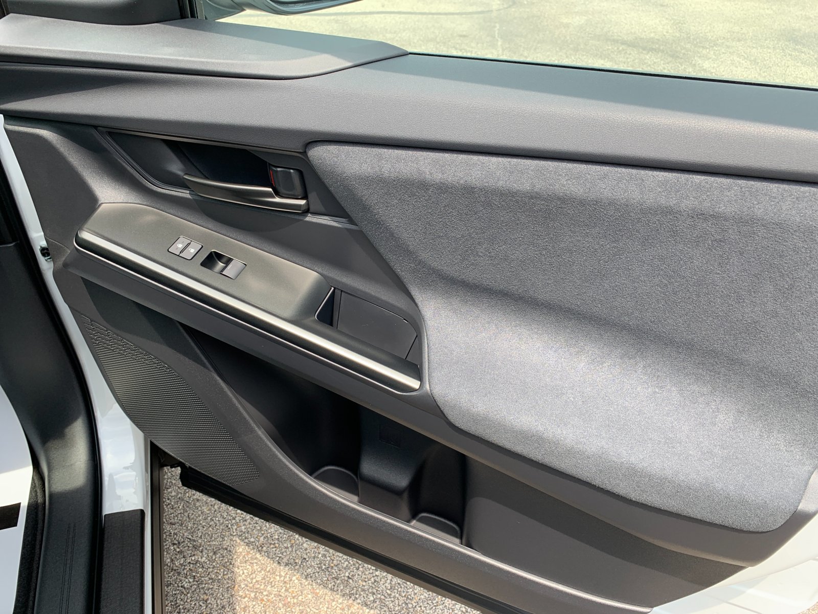 New 2026 Wind Chill Pearl Toyota SE image 18