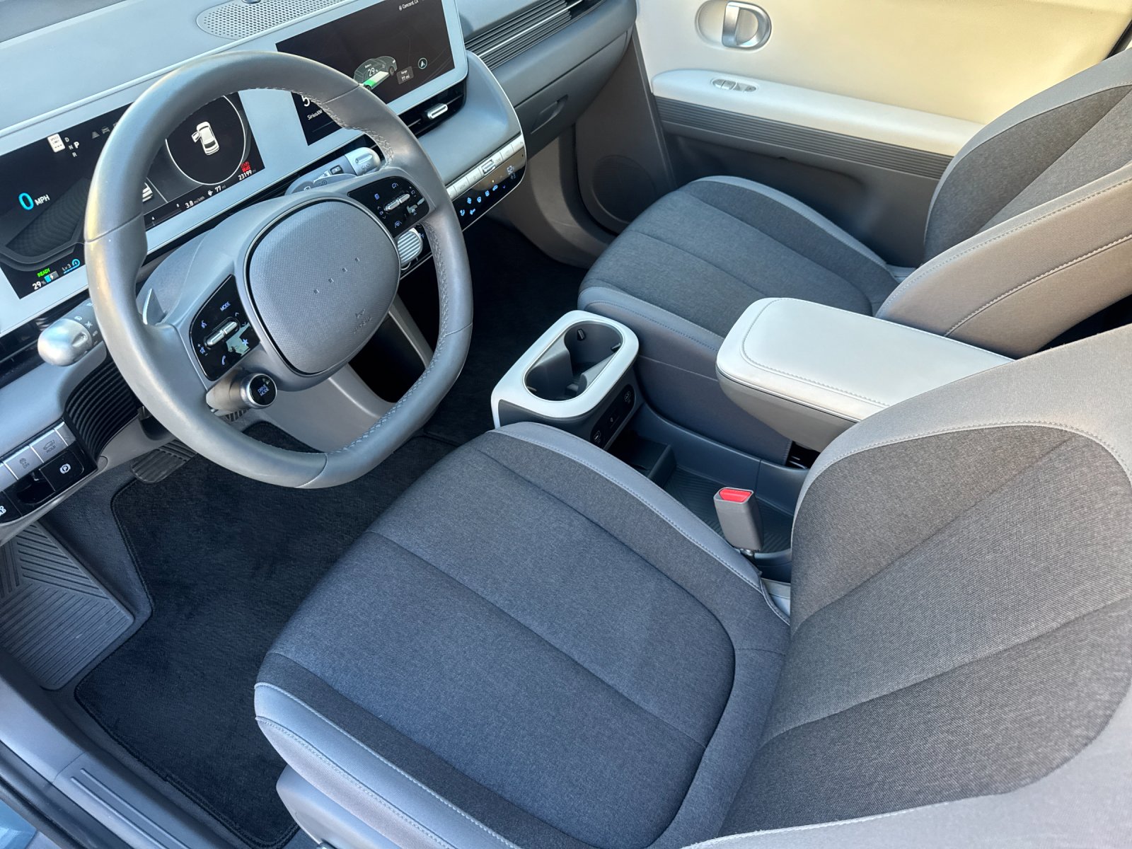 Used 2024 Green Hyundai SEL image 9