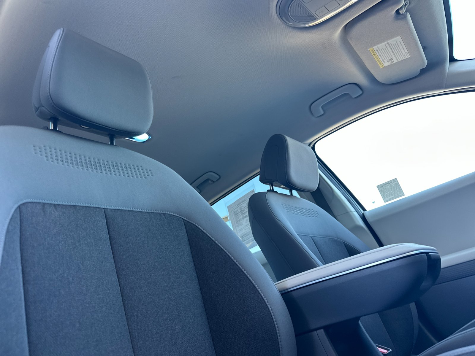 Used 2024 White Hyundai SEL image 16