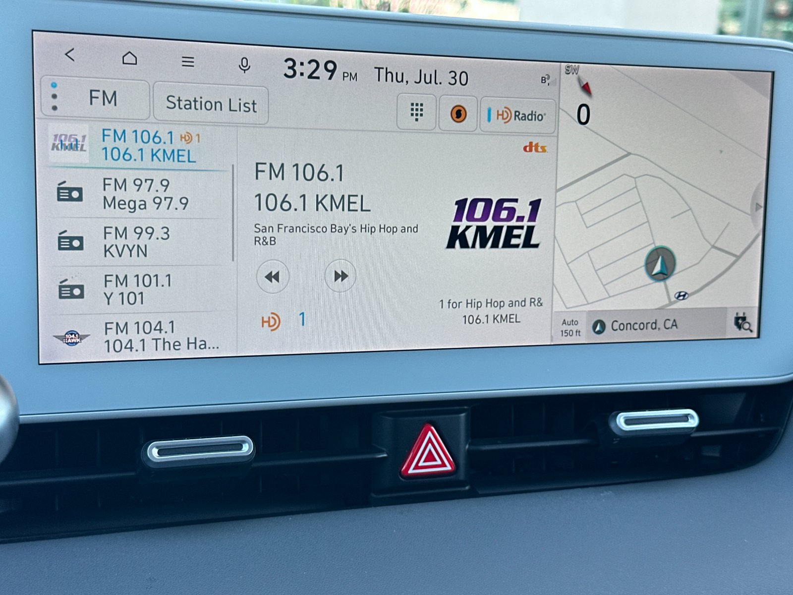 Used 2024 White Hyundai SEL image 17
