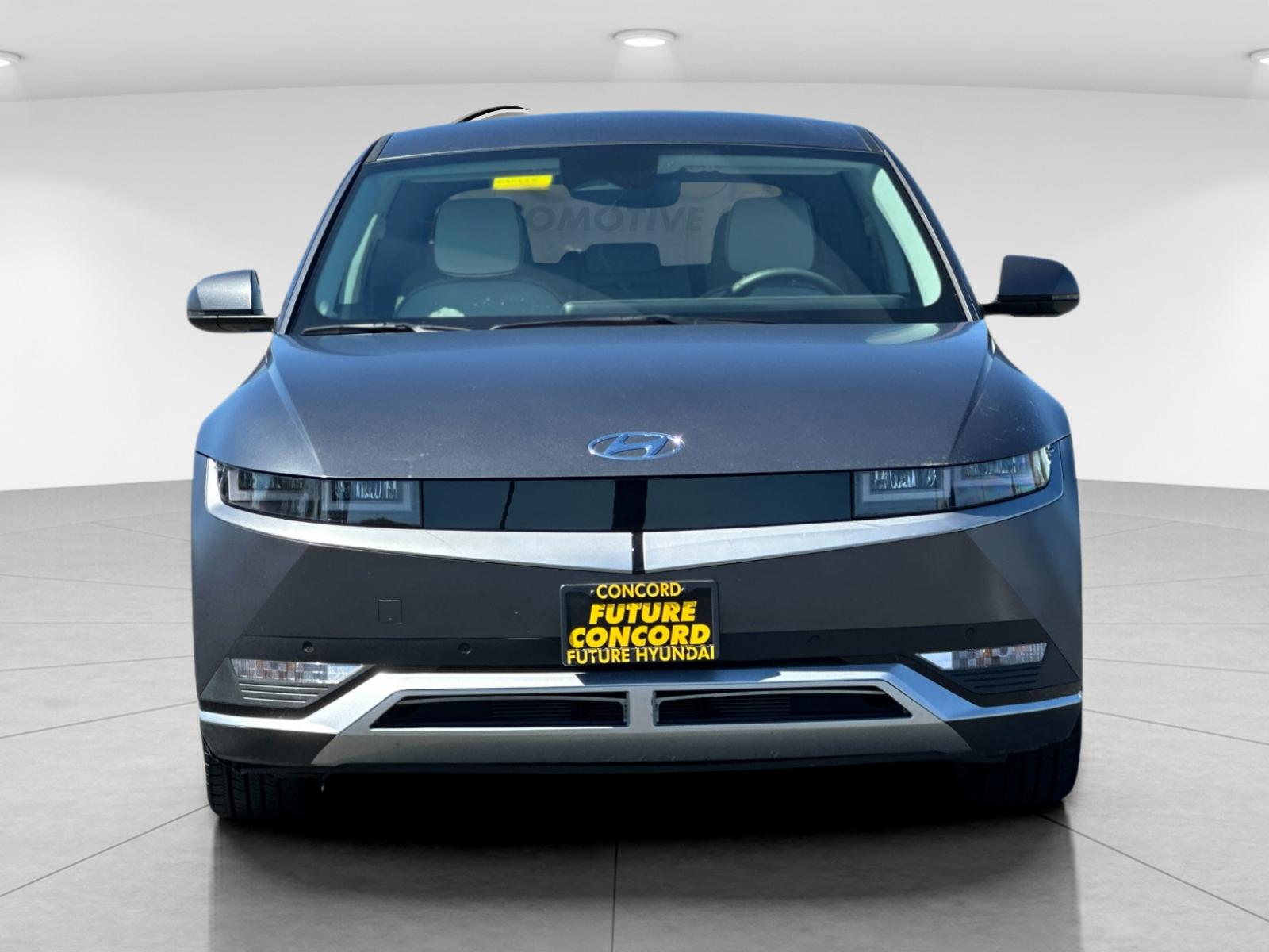 Used 2023 Gray Hyundai SEL image 8