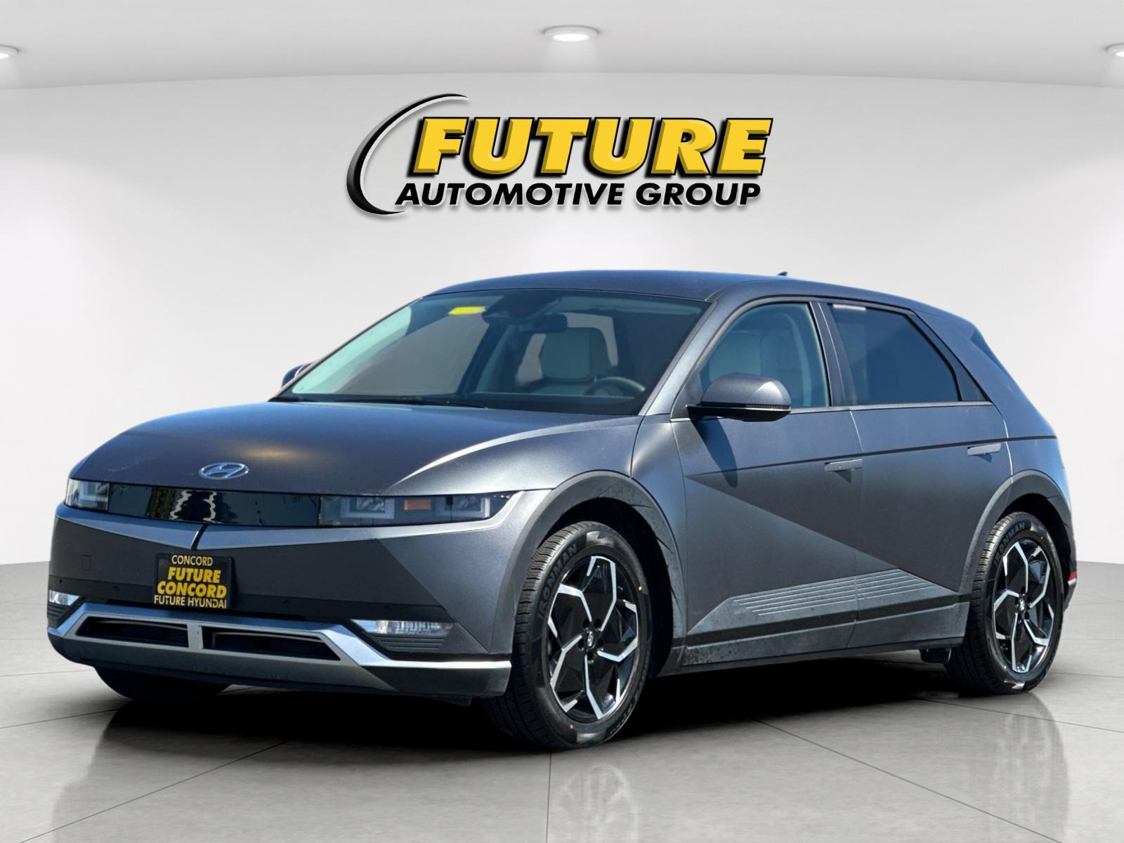 Used 2023 Gray Hyundai SEL image 7