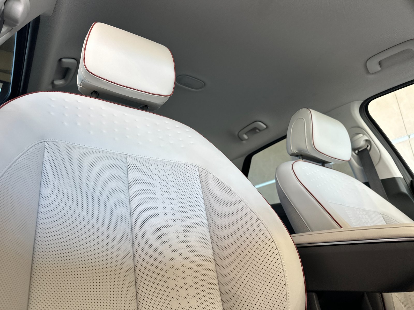 Used 2023 Gray Hyundai SEL image 16