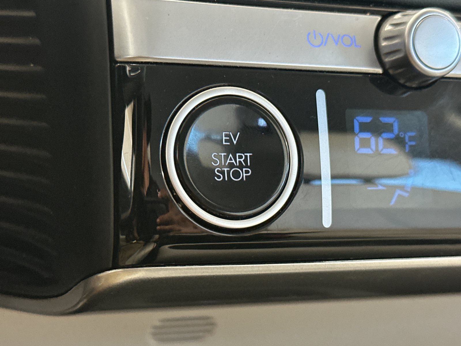 Used 2023 Gray Hyundai SEL image 22