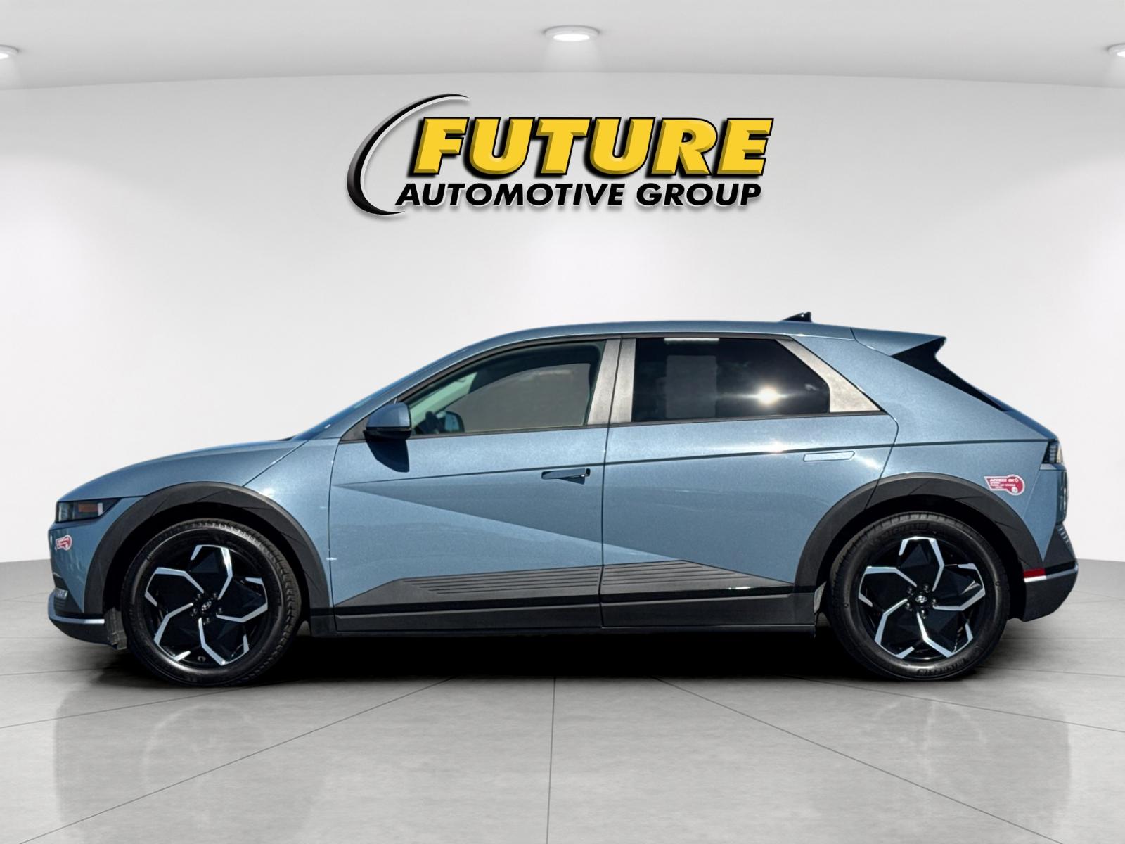 Used 2024 Blue Hyundai SEL image 6