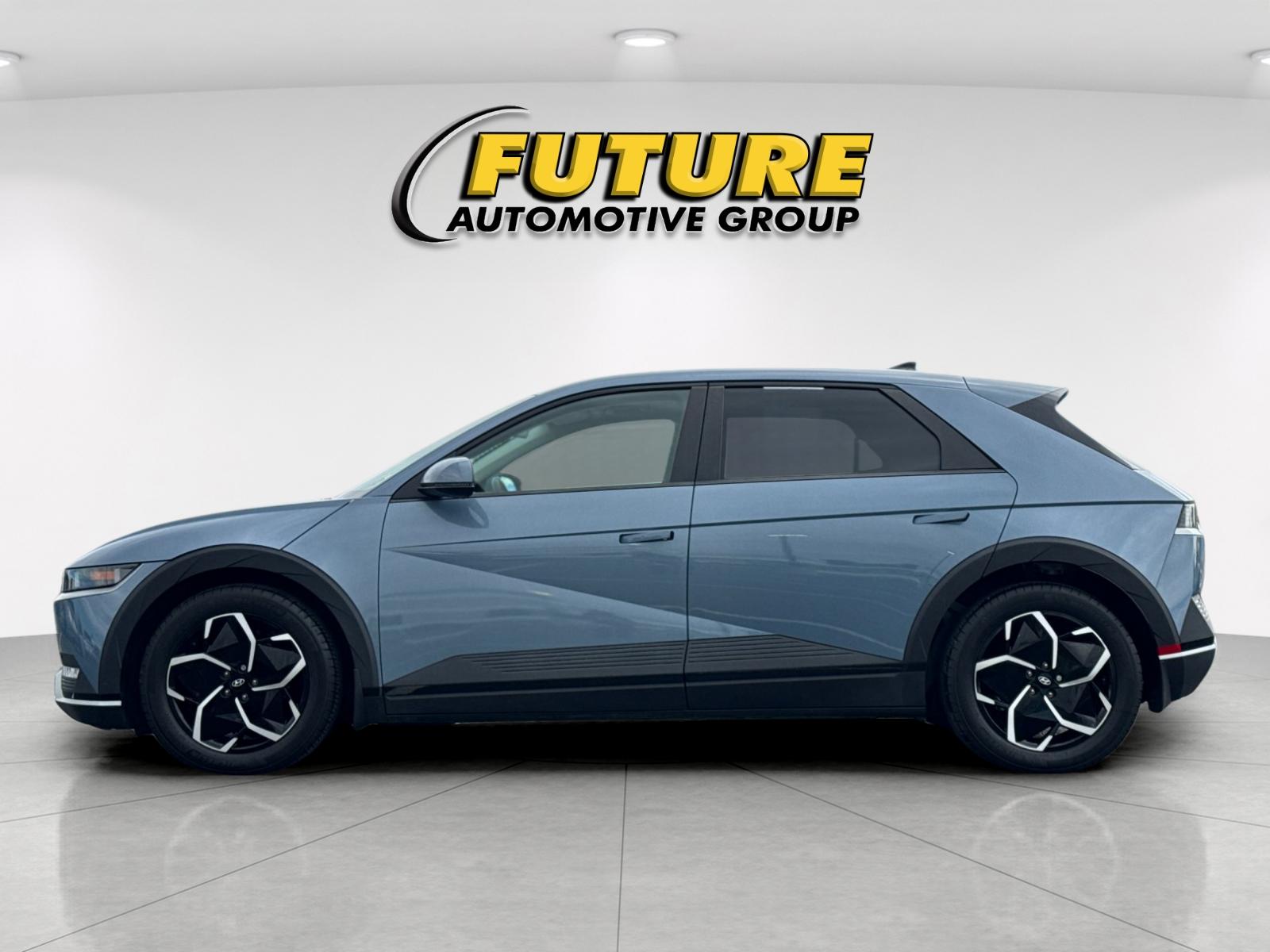 Certified Used 2024 Blue Hyundai SEL image 6