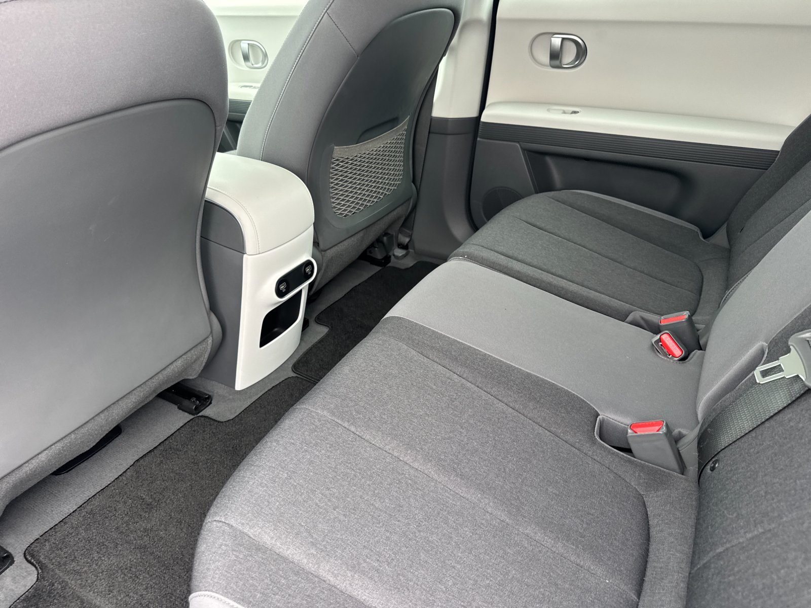 Certified Used 2024 Blue Hyundai SEL image 11