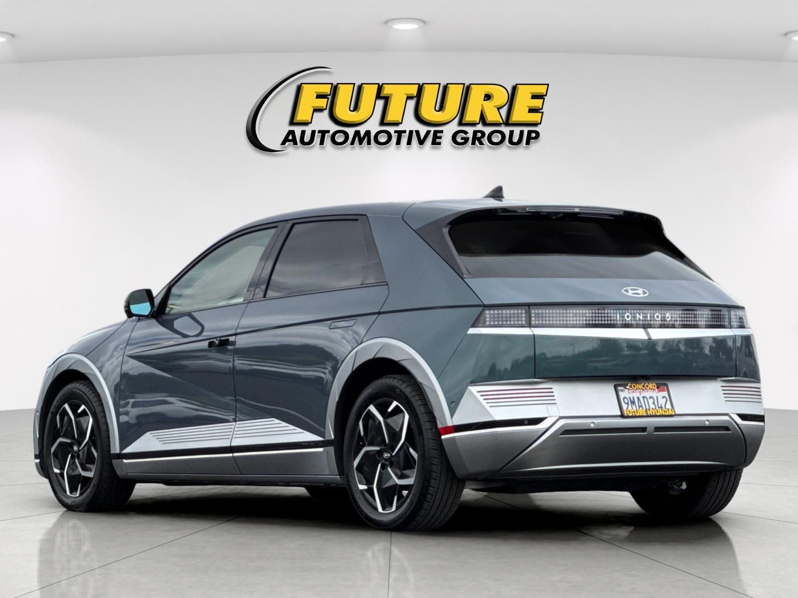 Certified Used 2024 Green Hyundai Limited image 5