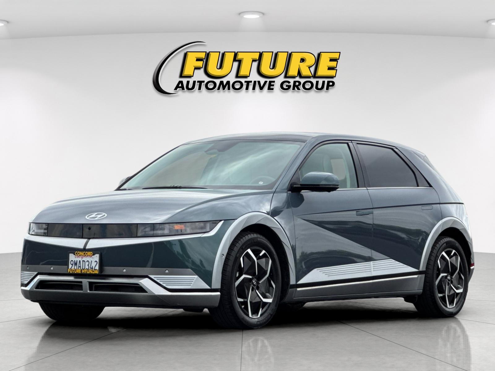 Certified Used 2024 Green Hyundai Limited image 7