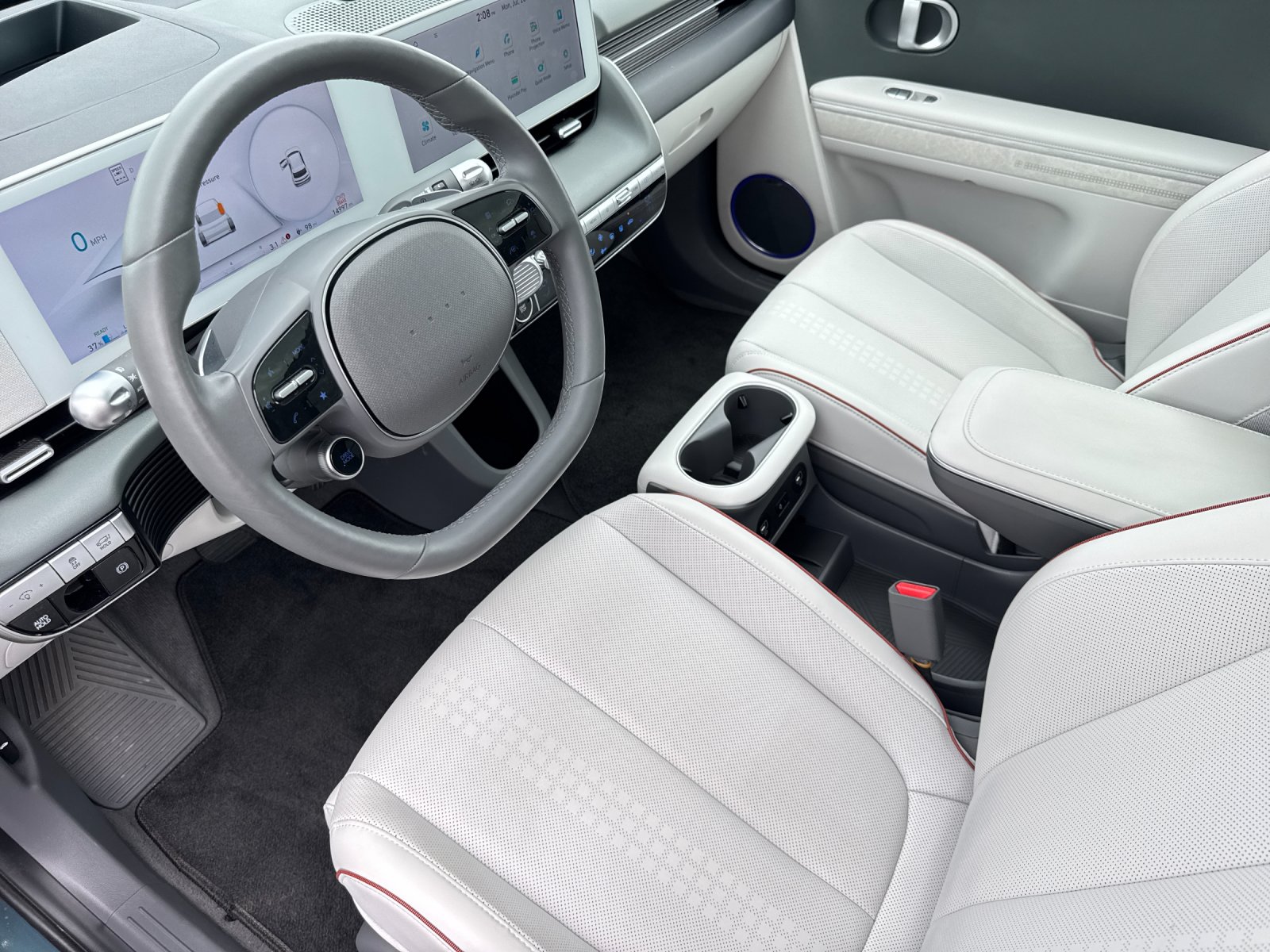 Certified Used 2024 Green Hyundai Limited image 9