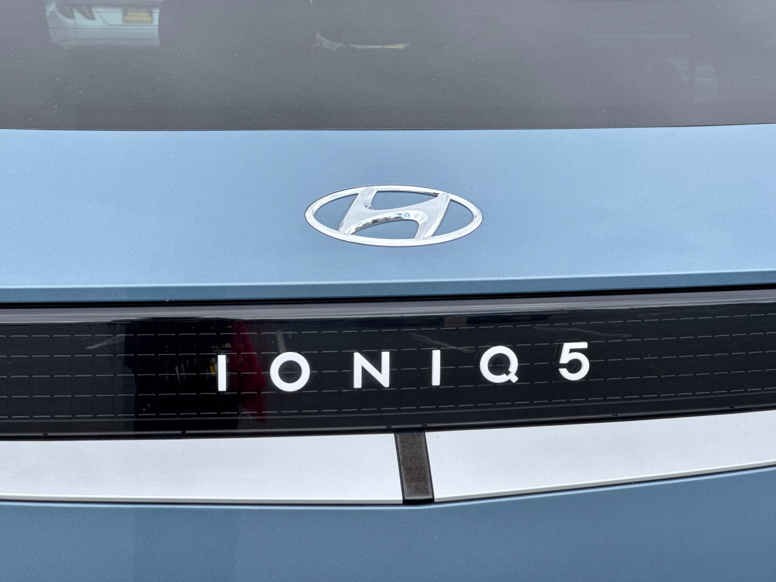 Certified Used 2024 Blue Hyundai SEL image 25