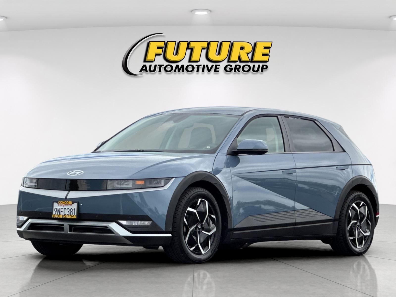 Certified Used 2024 Blue Hyundai SEL image 7