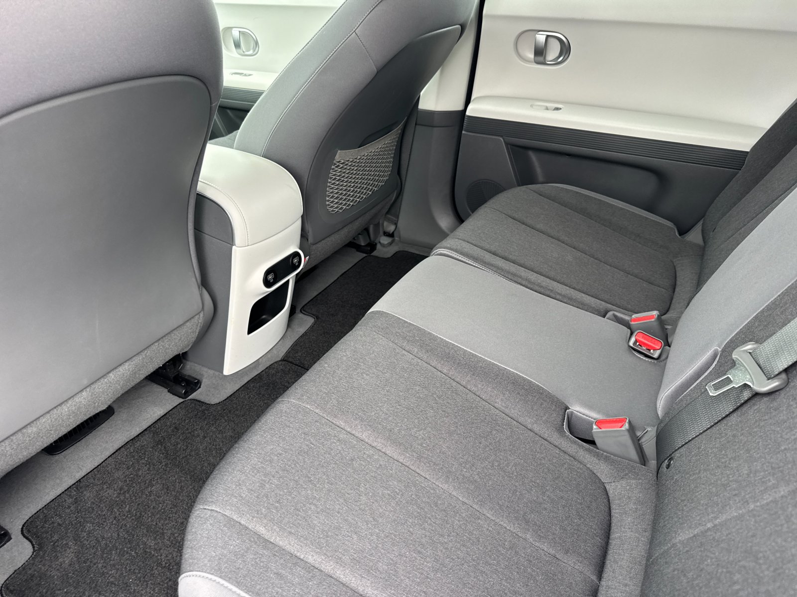 Certified Used 2024 Blue Hyundai SEL image 11