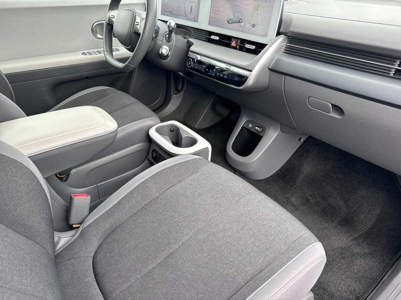 Certified Used 2024 Blue Hyundai SEL image 15