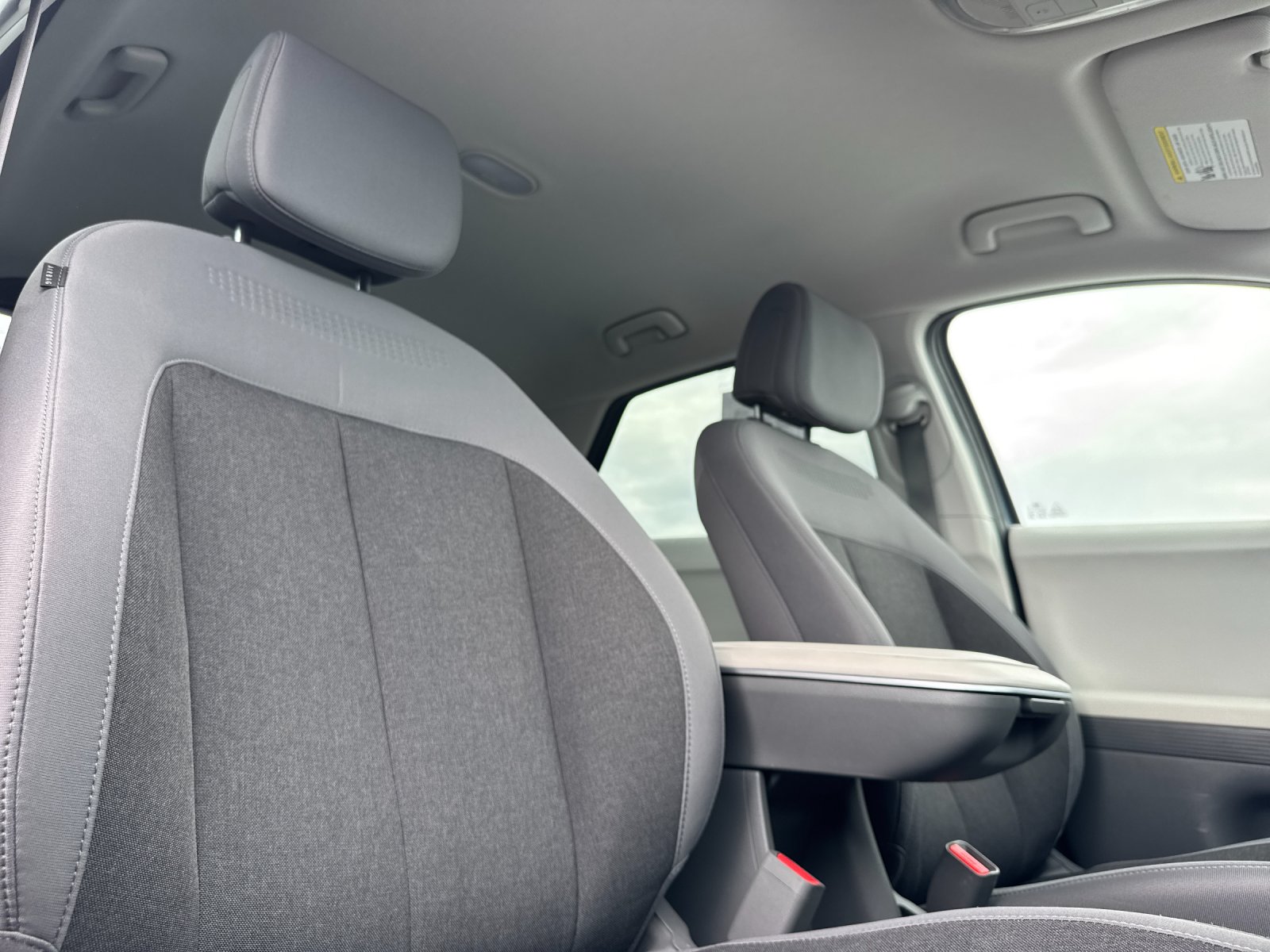 Certified Used 2024 Blue Hyundai SEL image 16