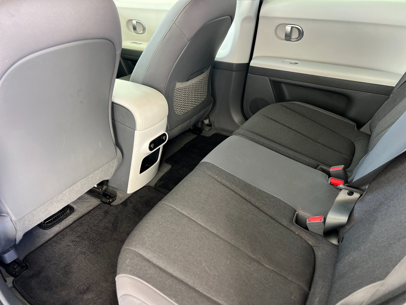 Used 2024 Green Hyundai SEL image 11