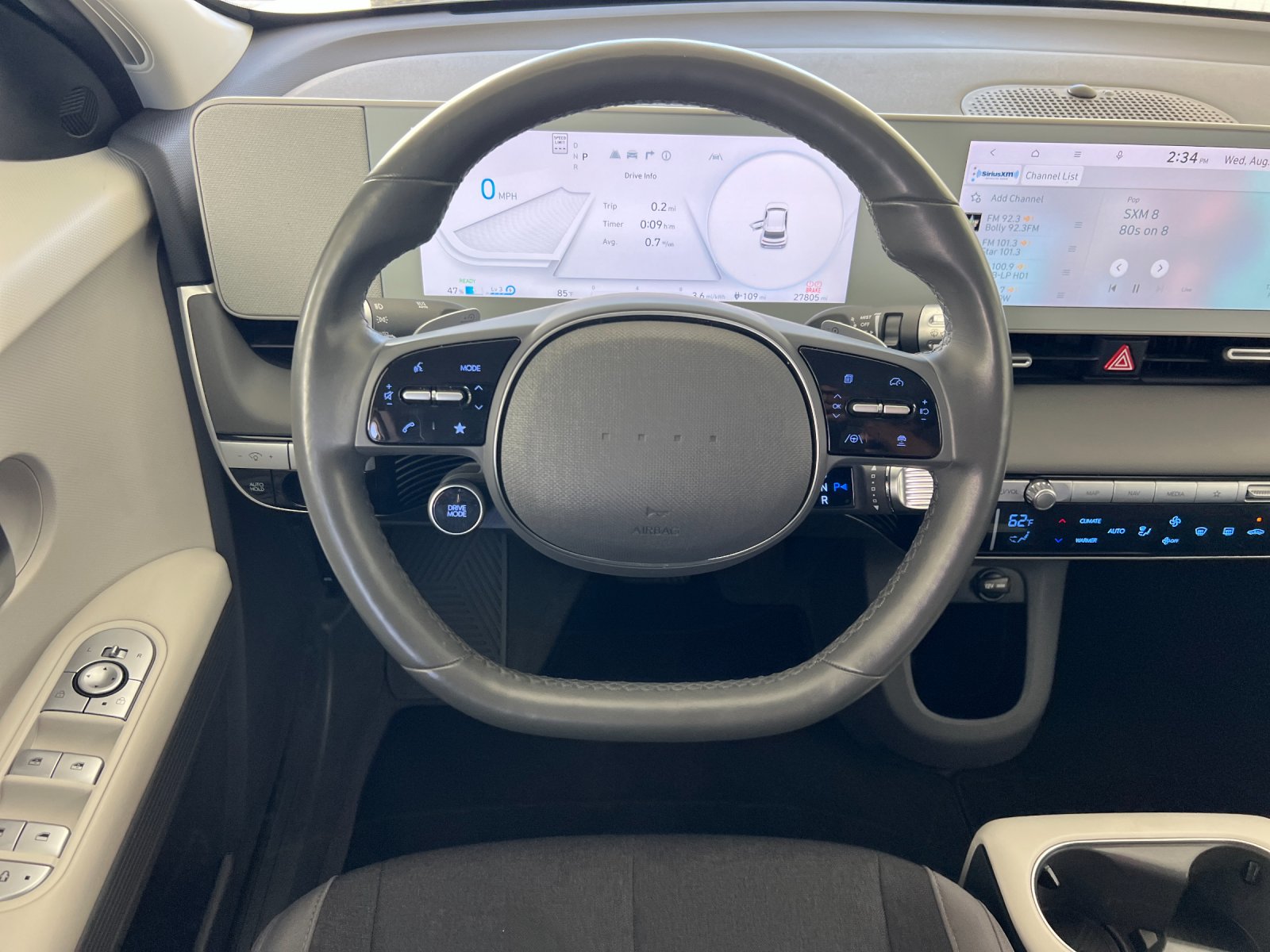 Used 2024 Green Hyundai SEL image 13