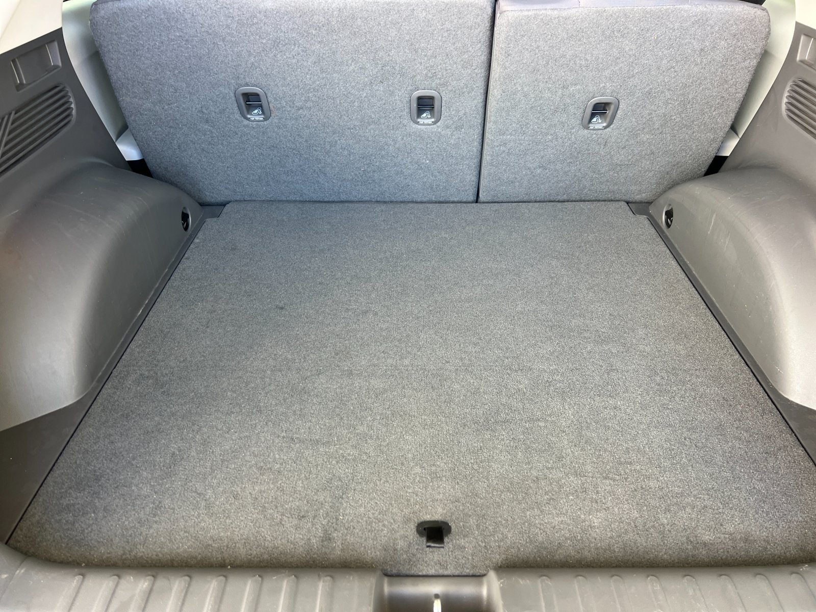 Used 2024 Green Hyundai SEL image 14