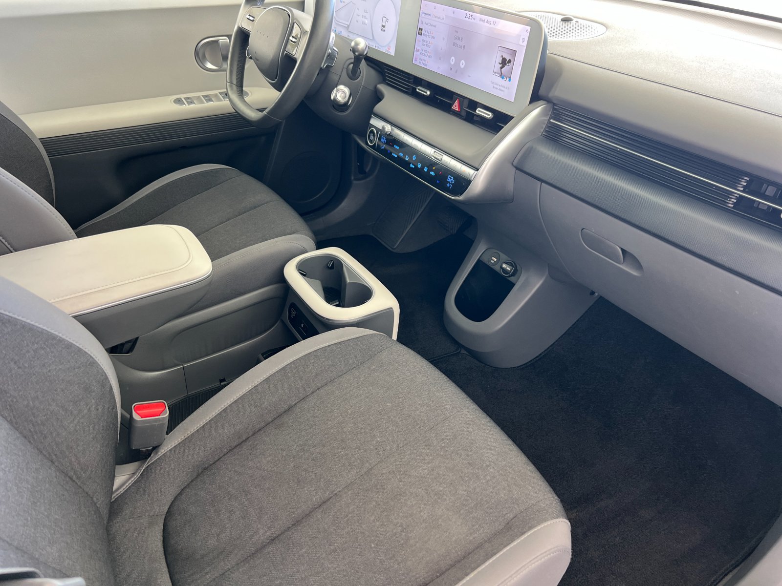 Used 2024 Green Hyundai SEL image 15