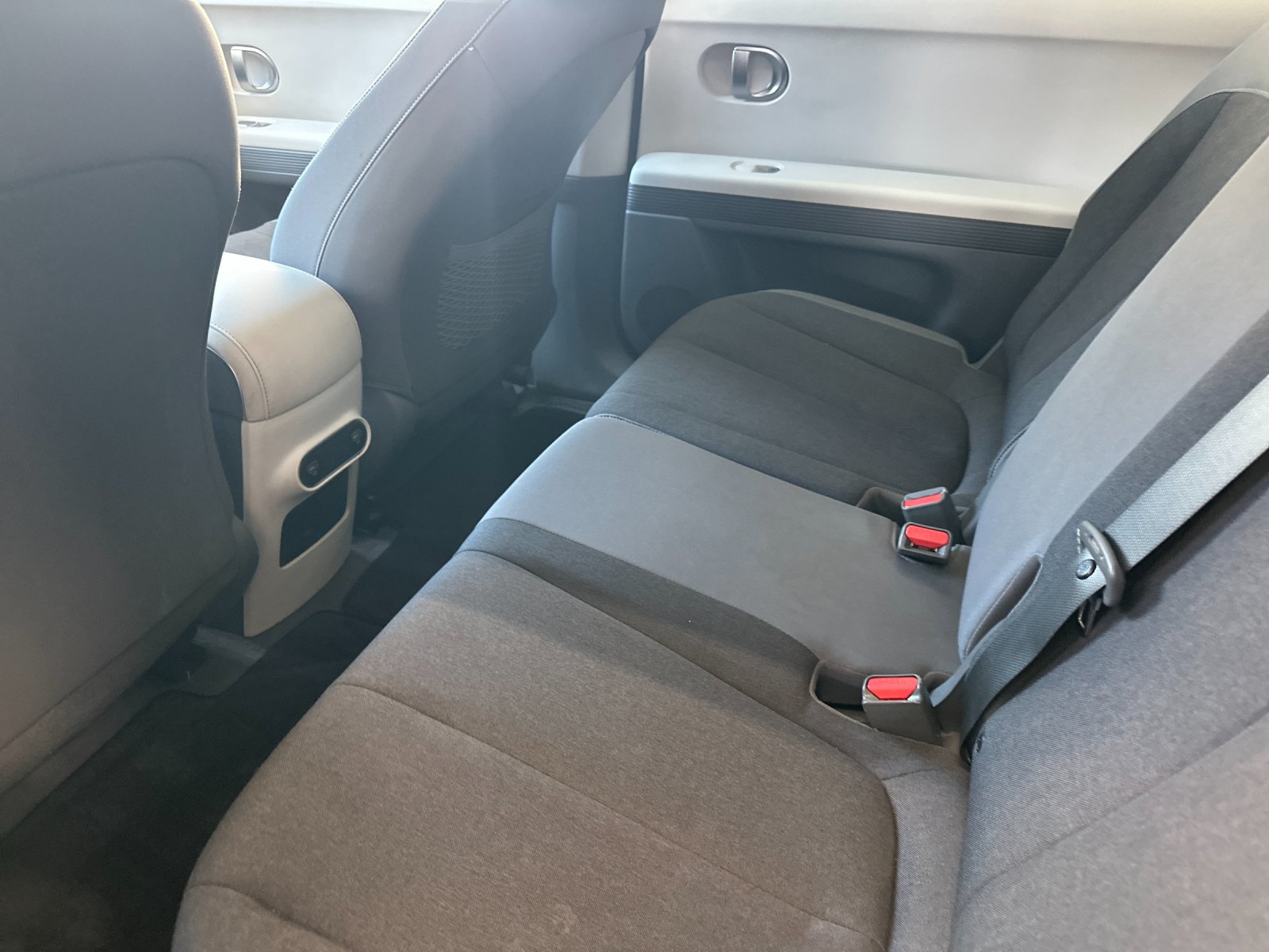 Used 2024 Black Hyundai SEL image 11