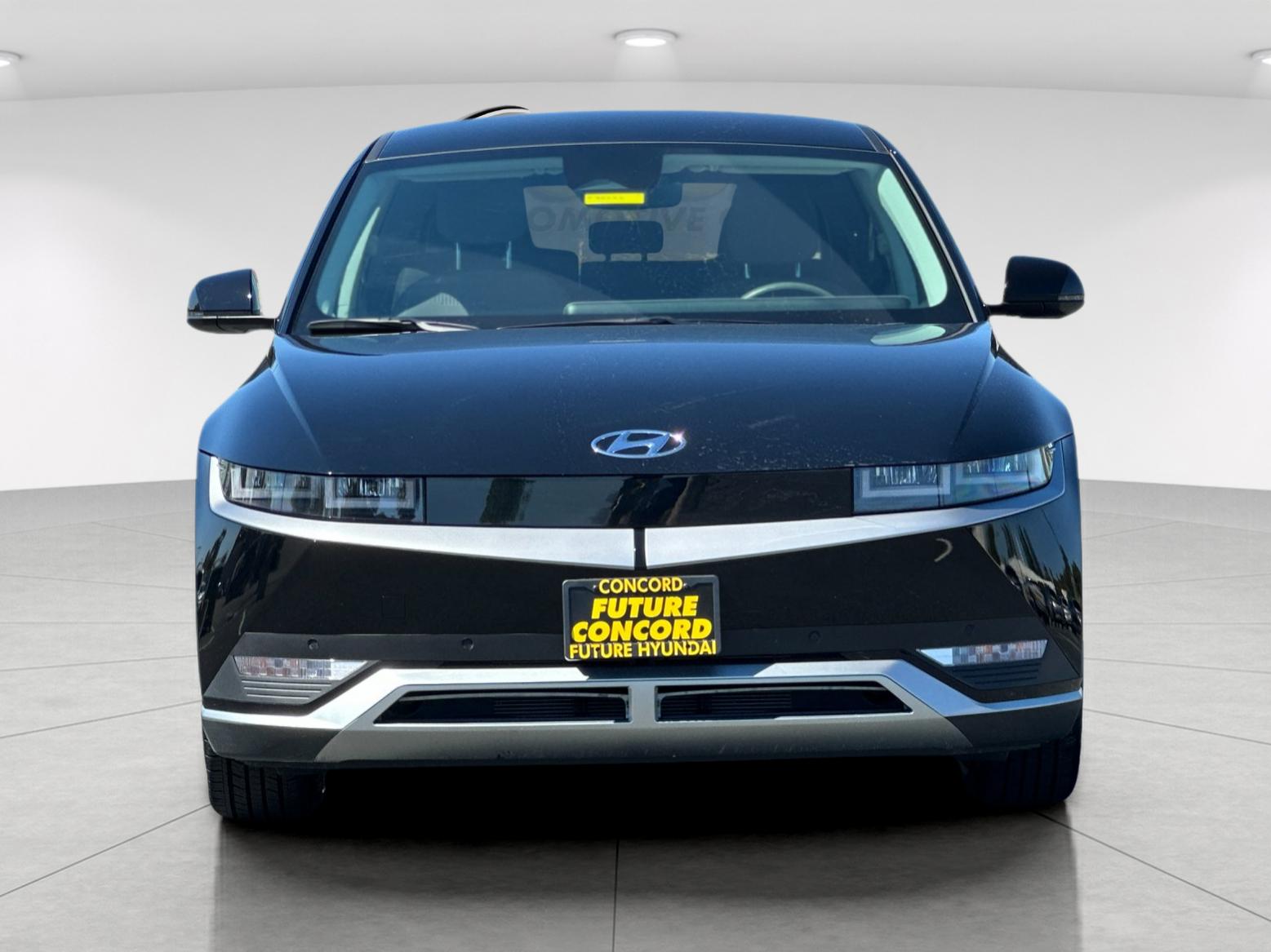 Used 2024 Black Hyundai SEL image 8
