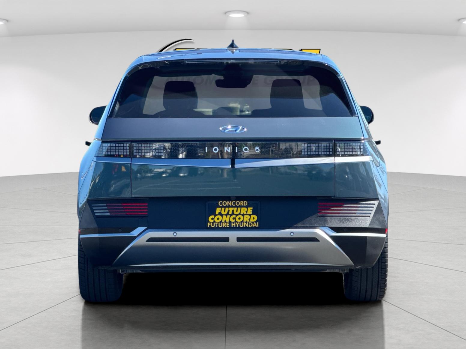 Used 2024 Green Hyundai SEL image 4