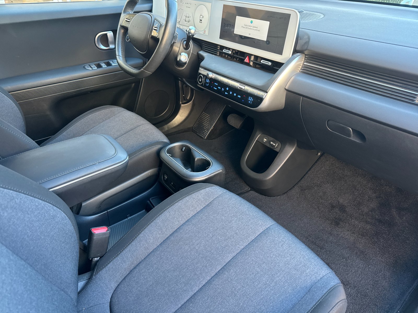 Used 2024 Green Hyundai SEL image 15