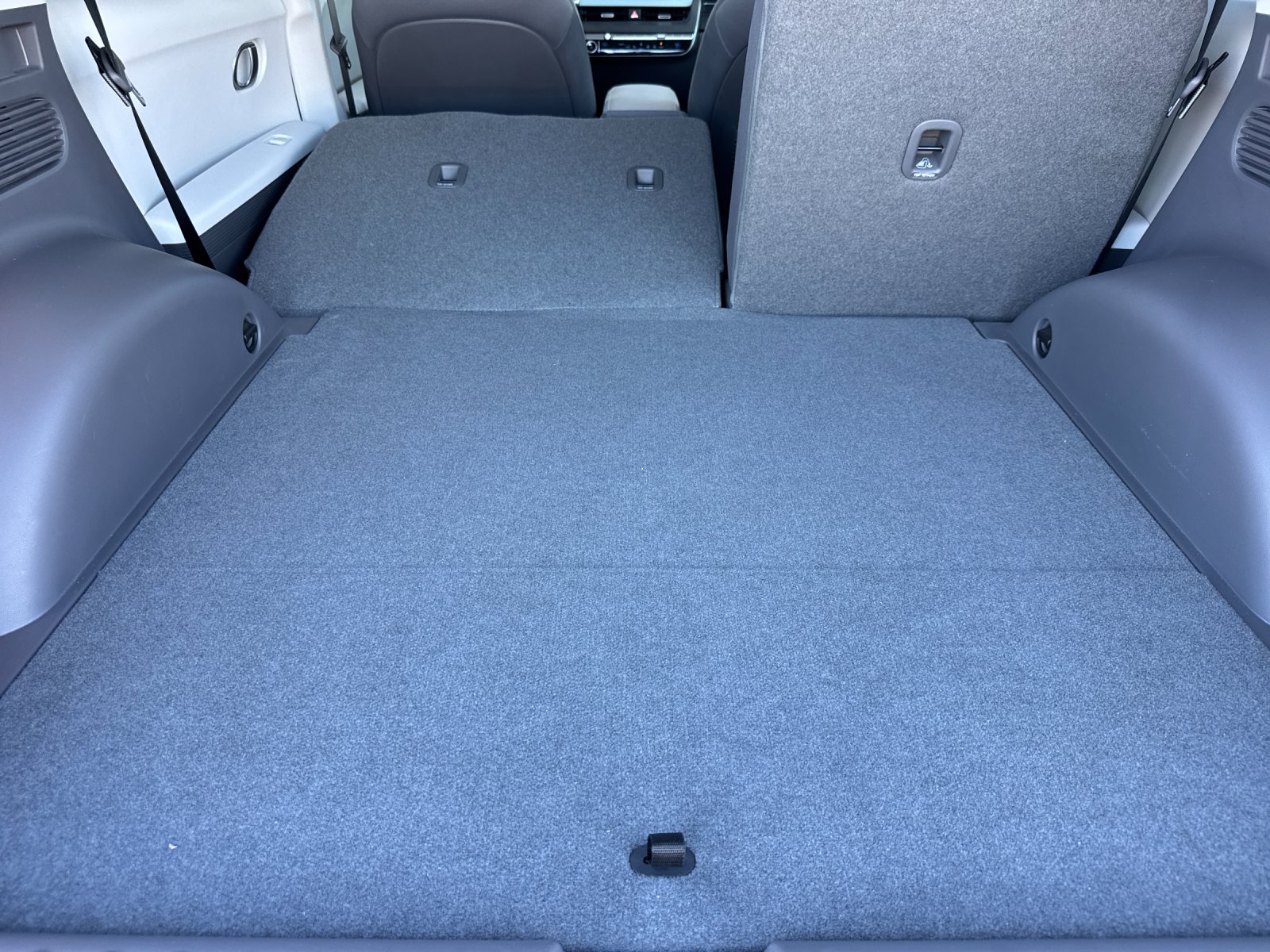 Used 2024 Gray Hyundai SEL image 14
