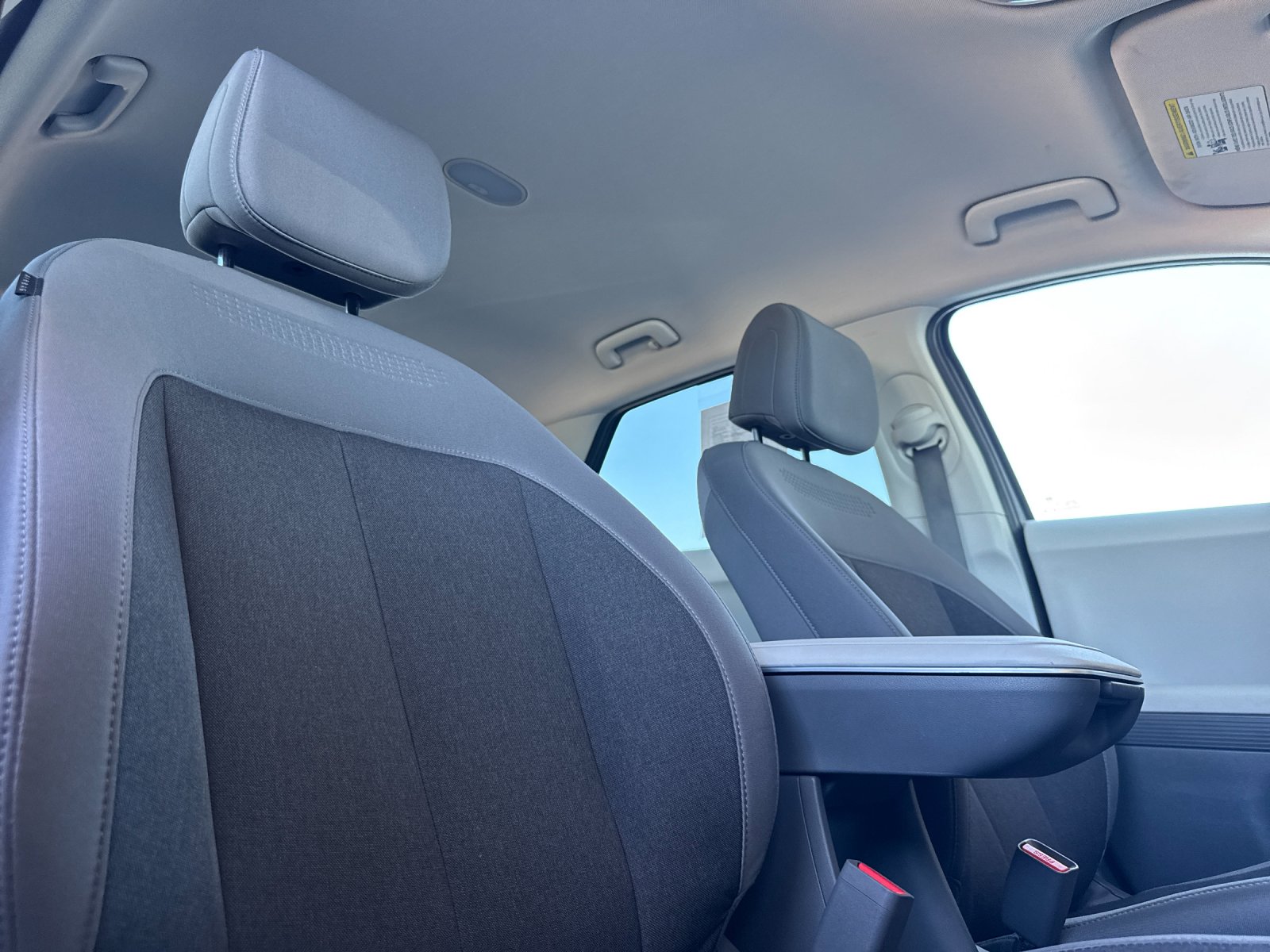 Used 2024 Gray Hyundai SEL image 16