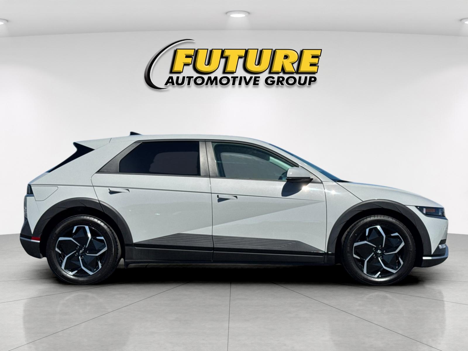 Used 2024 Hyundai IONIQ 5 SEL with VIN KM8KN4DE6RU279138 for sale in Concord, CA
