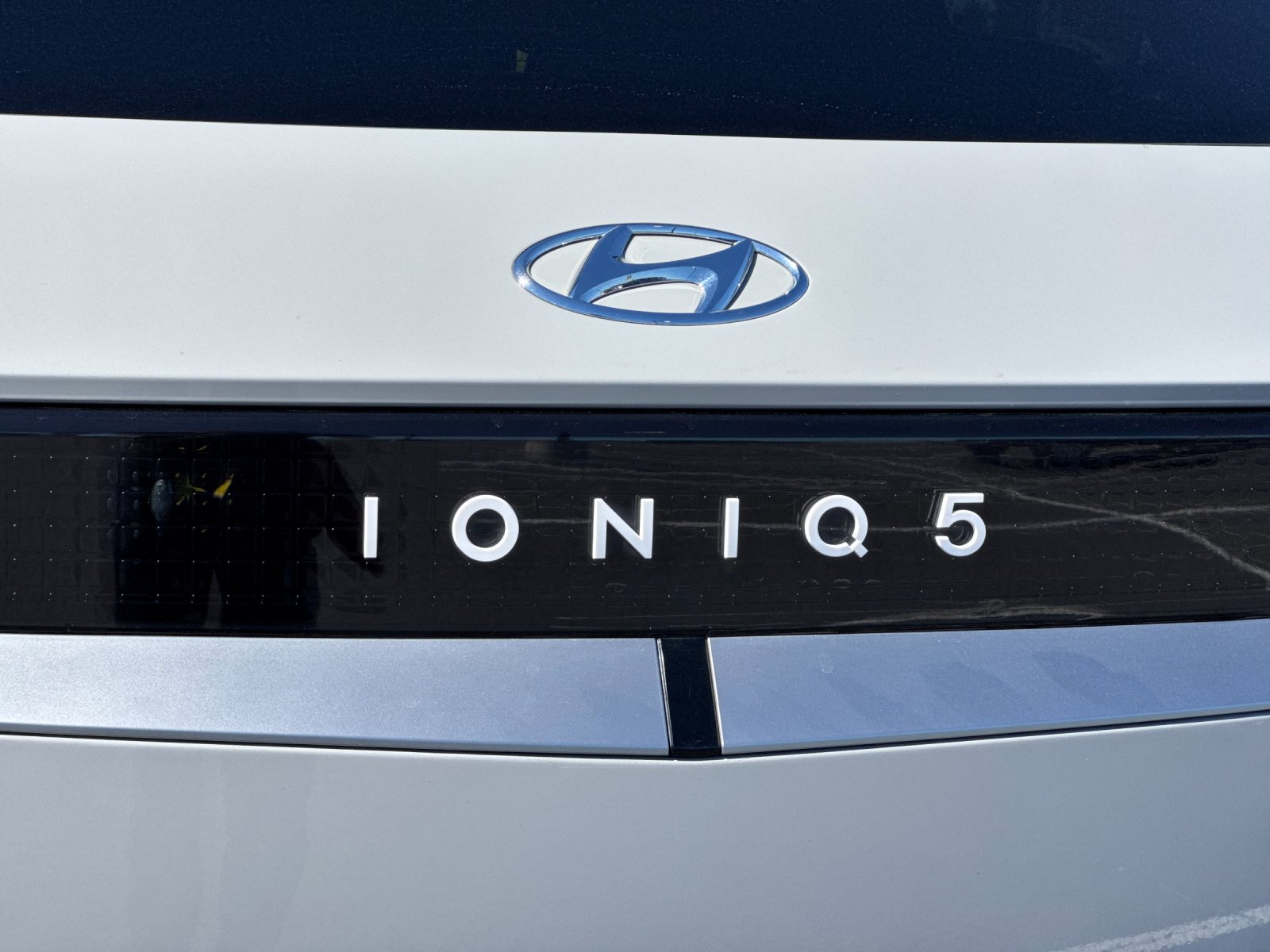 Used 2024 Gray Hyundai SEL image 26