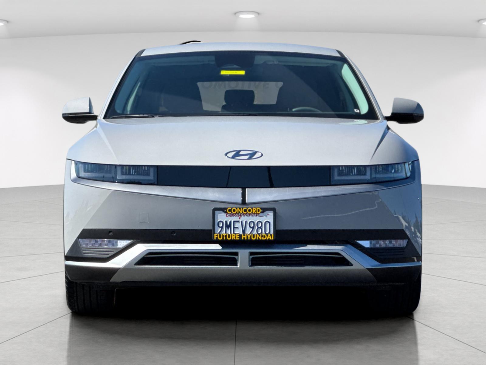 Used 2024 Gray Hyundai SEL image 8
