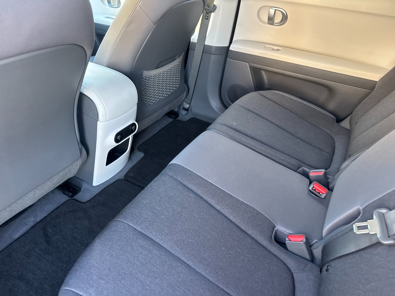 Used 2024 Green Hyundai SEL image 11
