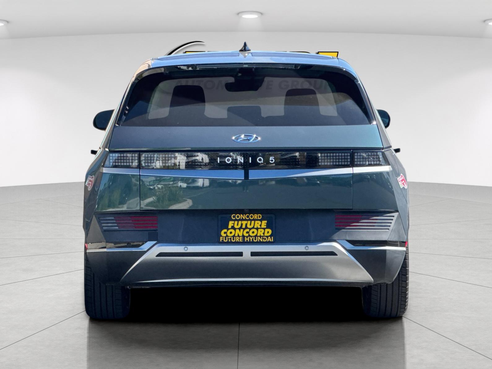 Used 2024 Green Hyundai SEL image 4