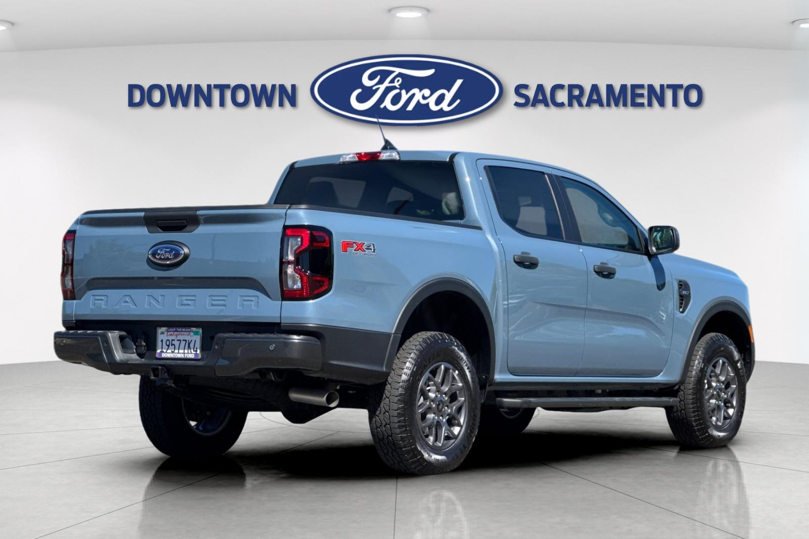 New 2025 Azure Gray Metallic Ford XLT image 3