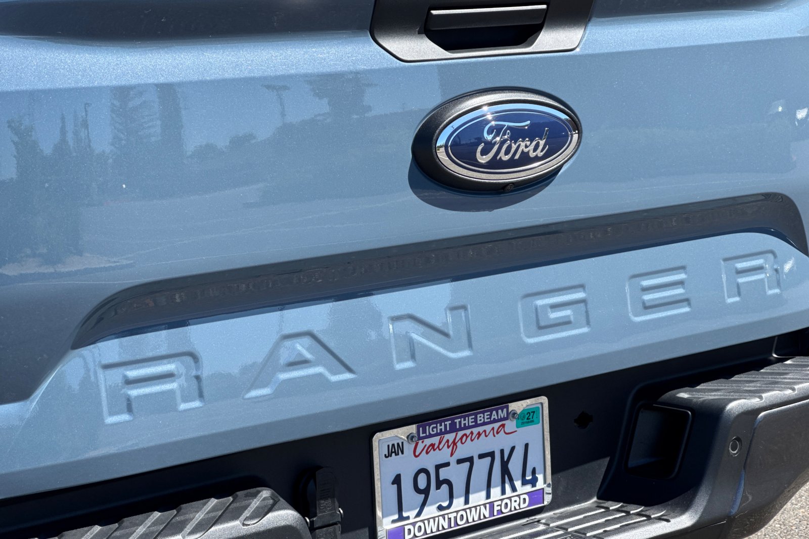 New 2025 Azure Gray Metallic Ford XLT image 14