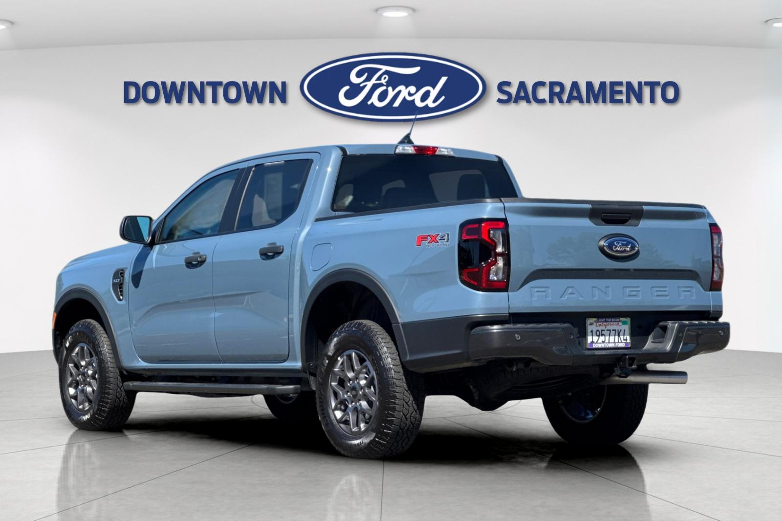 New 2025 Azure Gray Metallic Ford XLT image 8