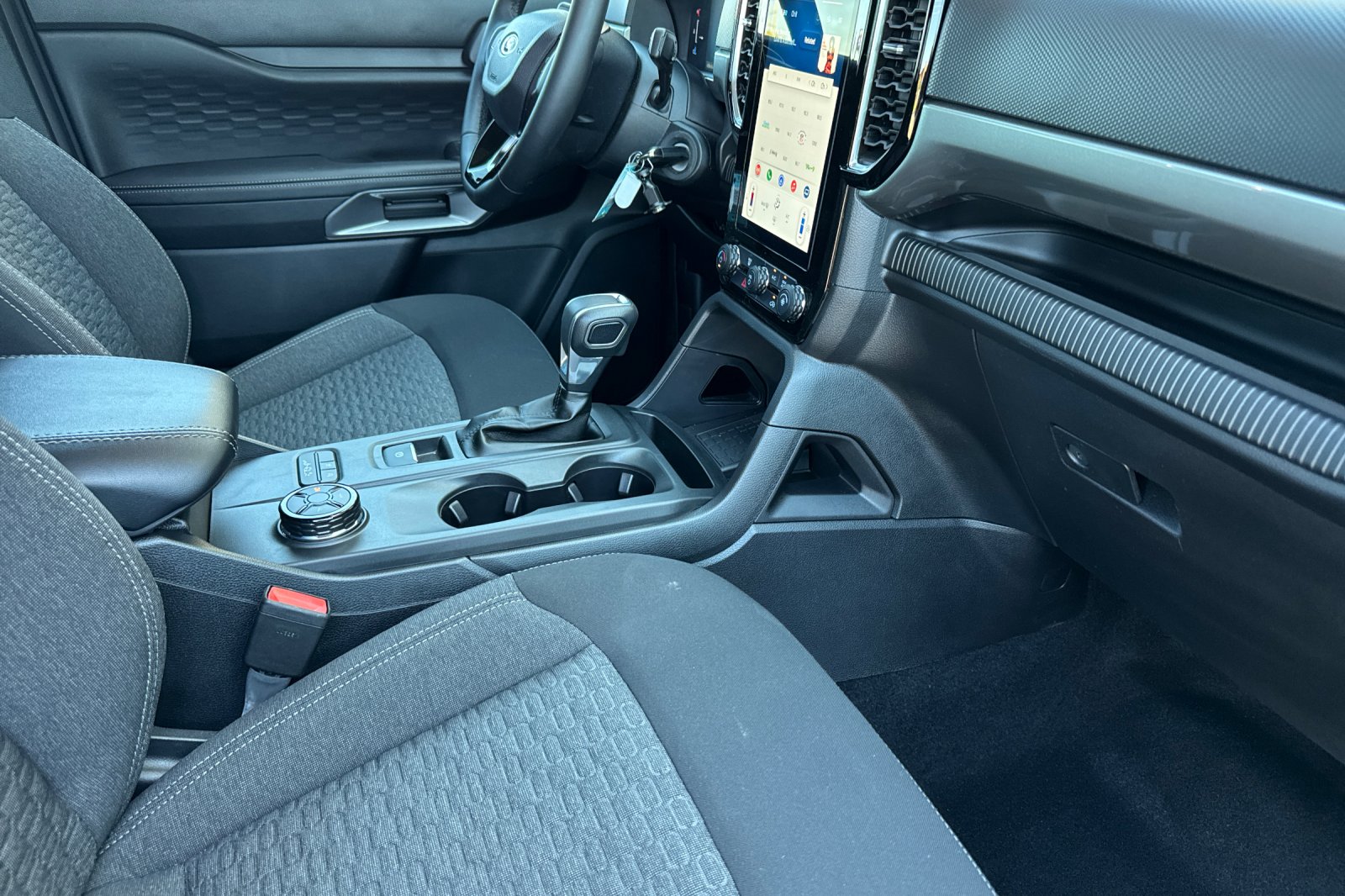 New 2025 Azure Gray Metallic Ford XLT image 19