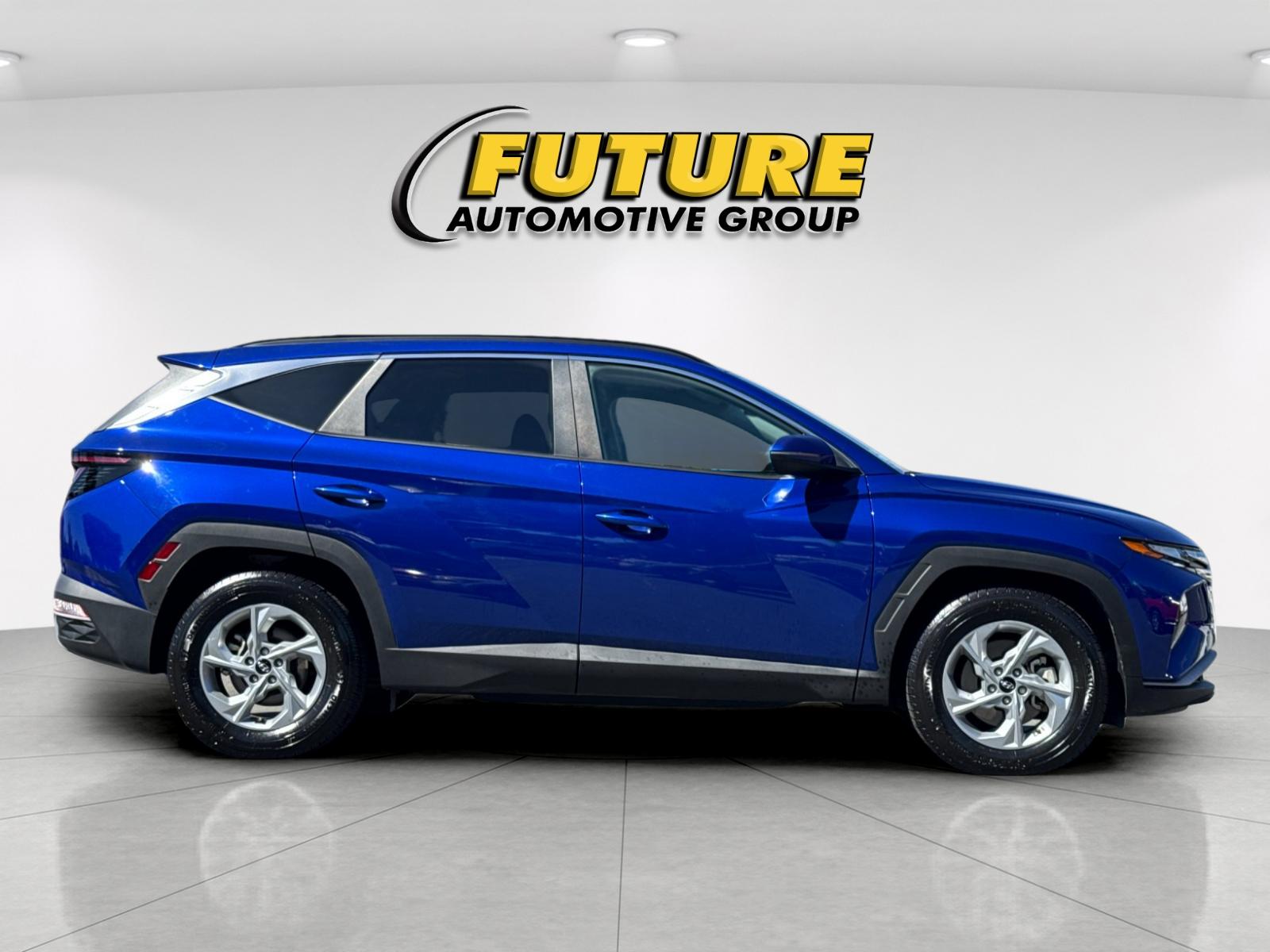 Used 2023 Blue Hyundai SEL image 3