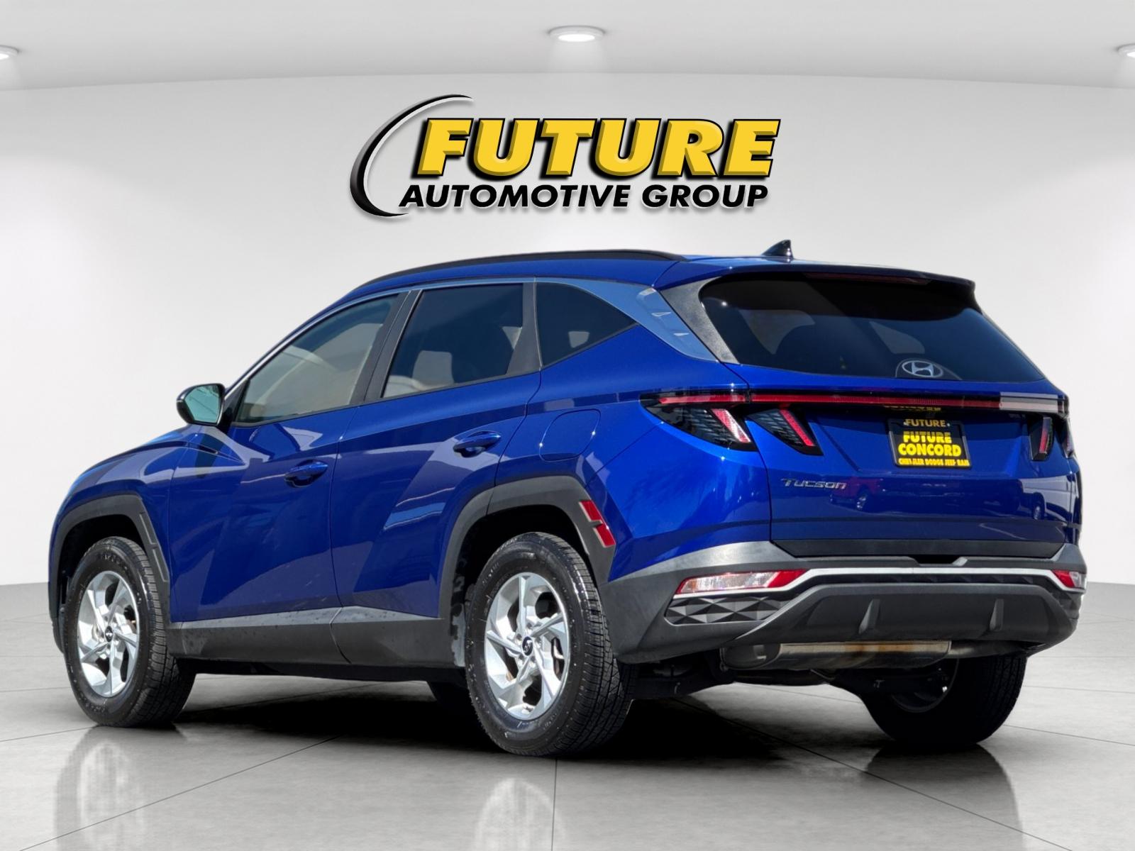 Used 2023 Blue Hyundai SEL image 6