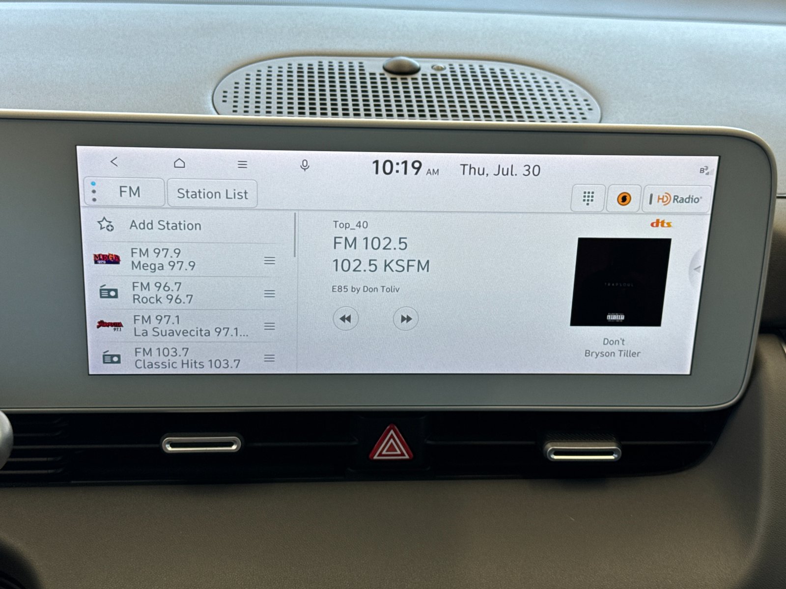 Used 2024 White Hyundai SEL image 18