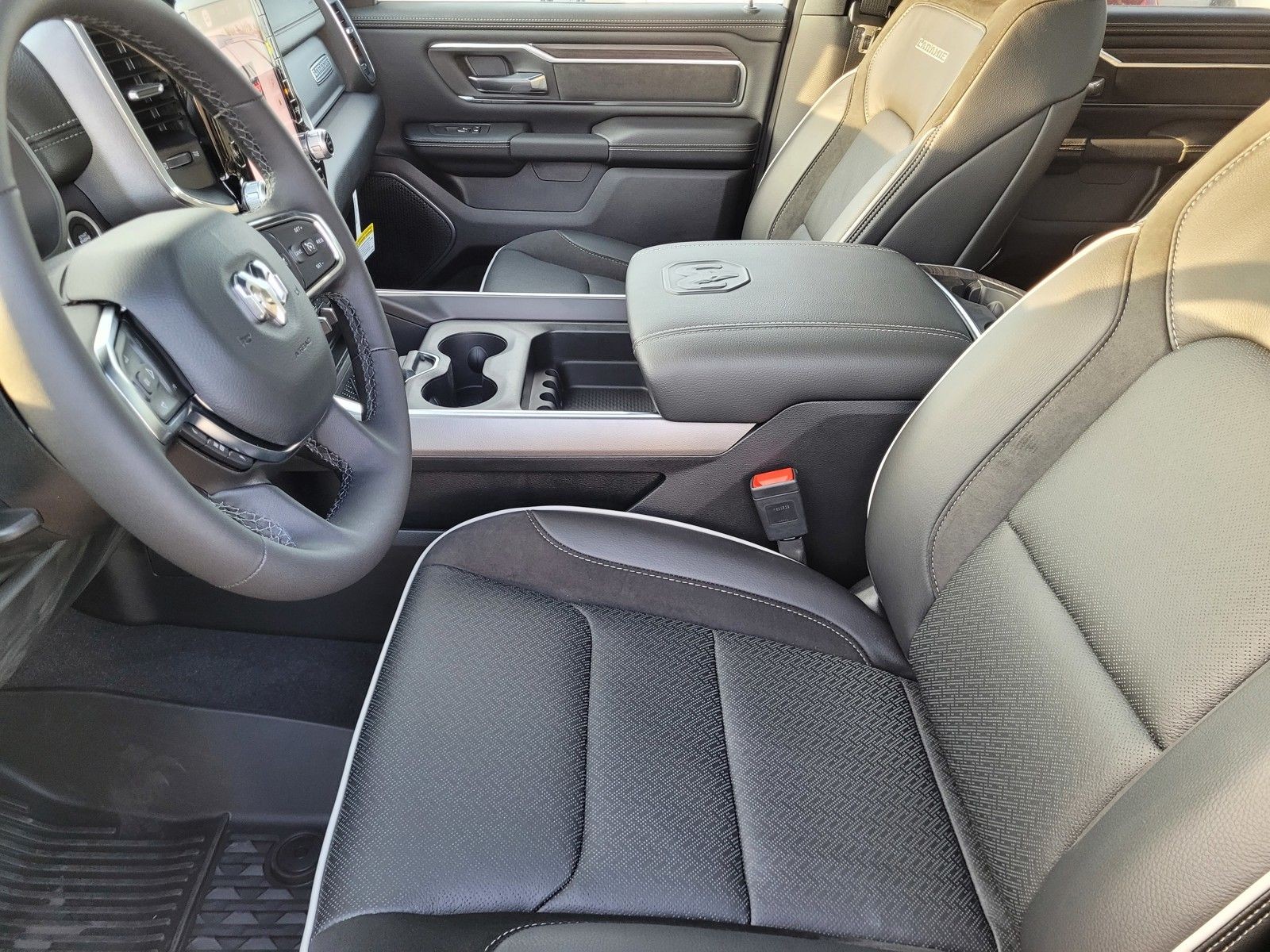 Used 2025 White Ram Laramie image 15