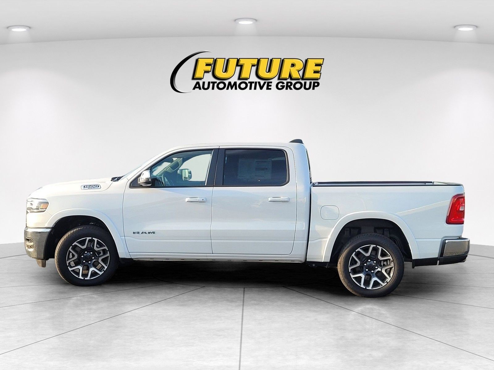 Used 2025 White Ram Laramie image 31