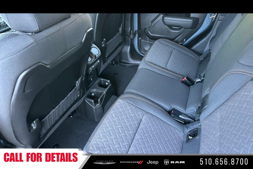 New 2026 Anvil Clear-Coat Exterior Paint Jeep Mojave image 11