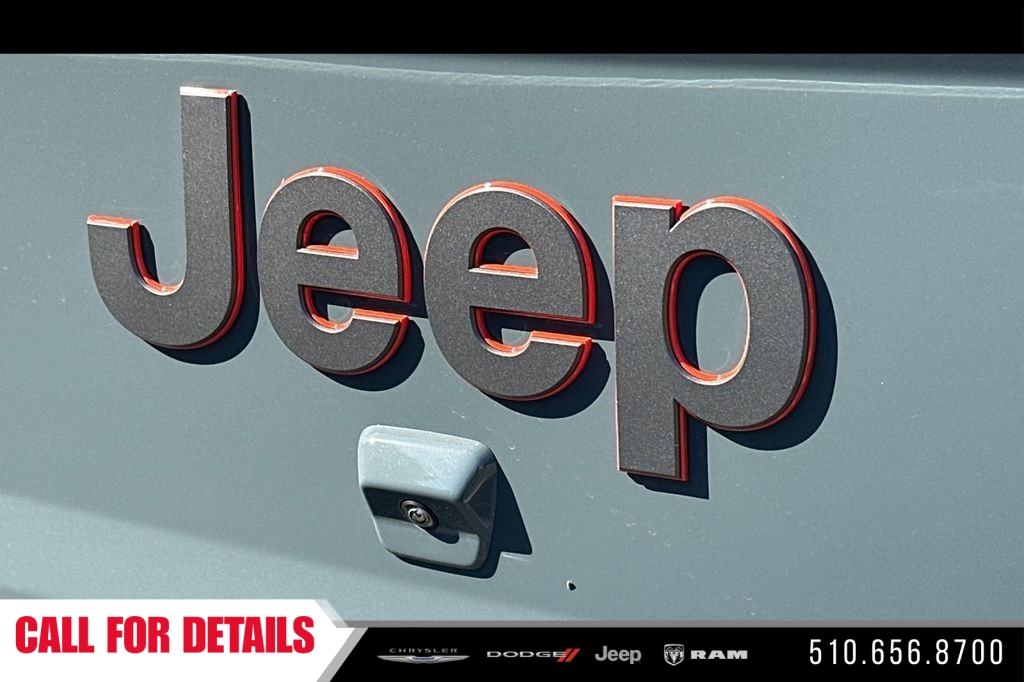 New 2026 Anvil Clear-Coat Exterior Paint Jeep Mojave image 23