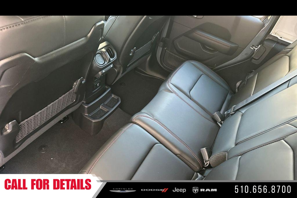 New 2026 Anvil Clear-Coat Exterior Paint Jeep Rubicon image 11