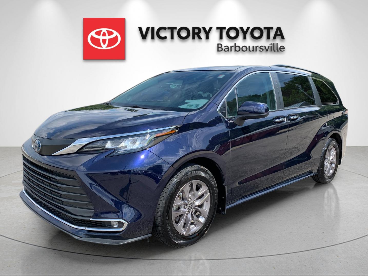 2023 Toyota Sienna XLE