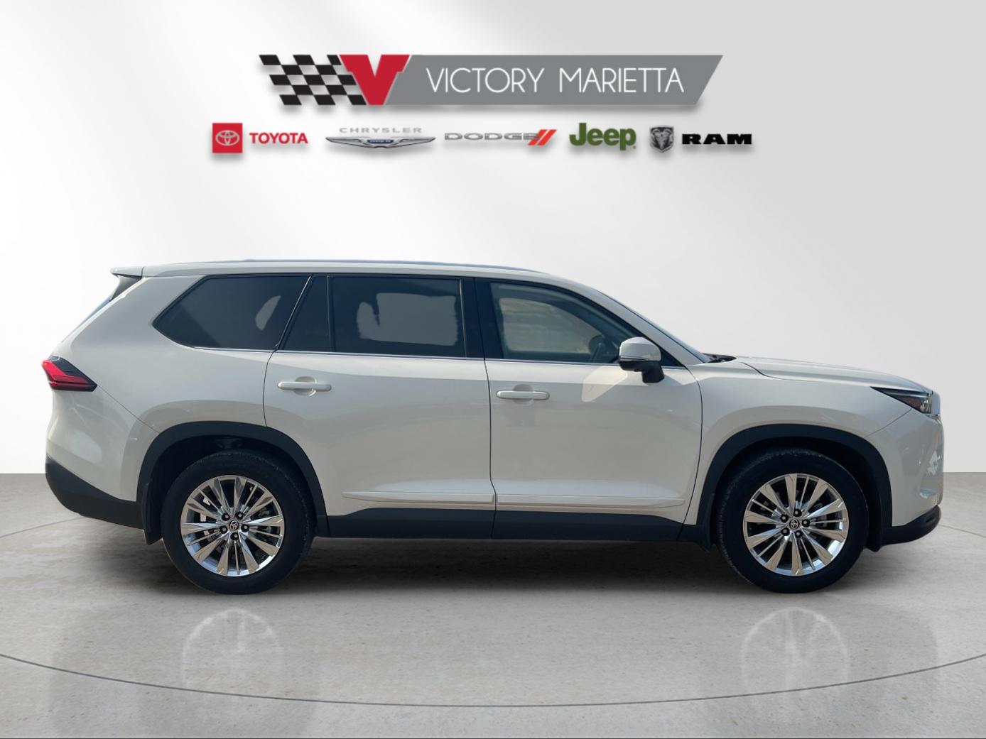 Used 2024 White Toyota Platinum image 6