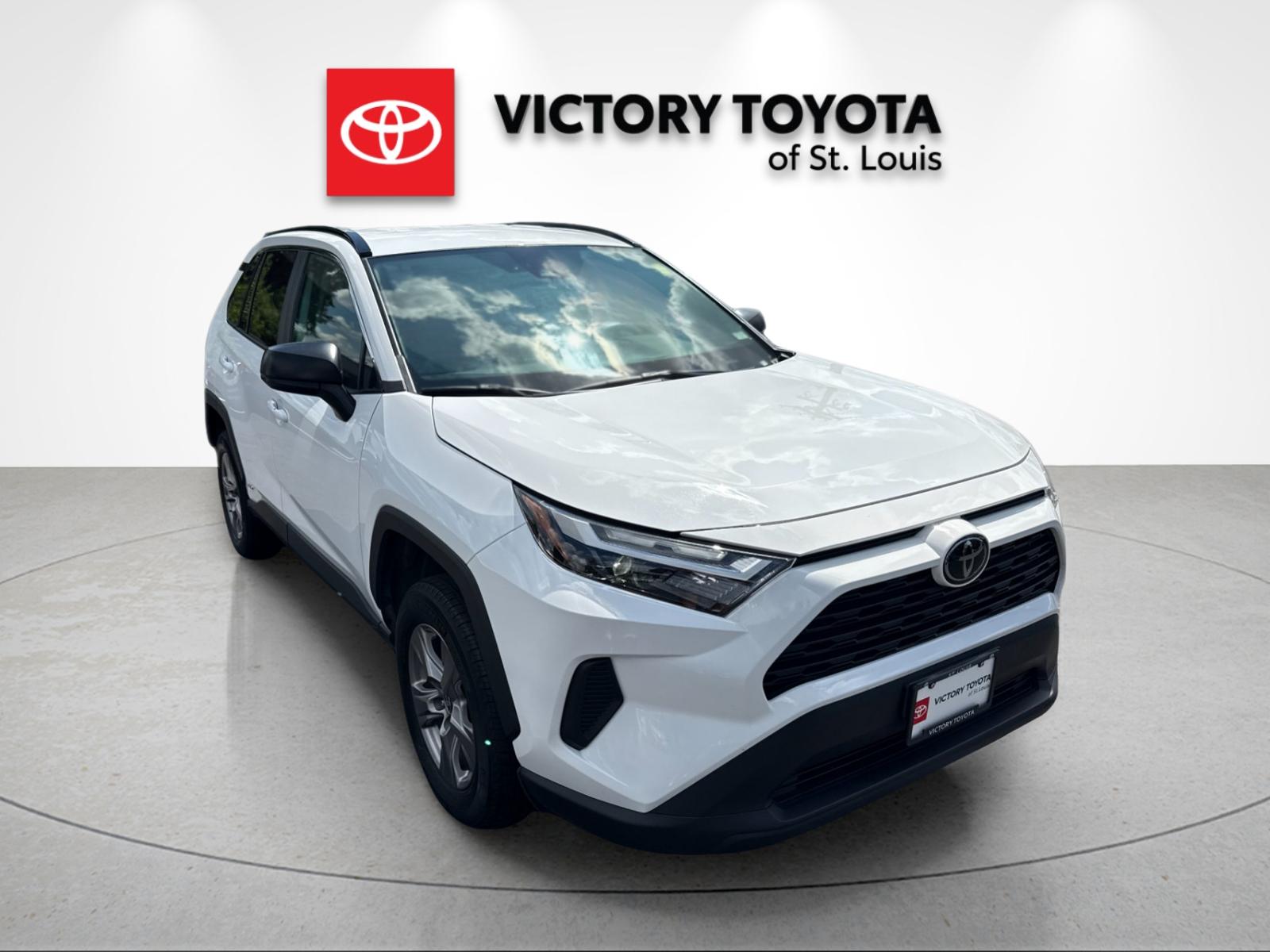 2025 Toyota RAV4 Hybrid LE