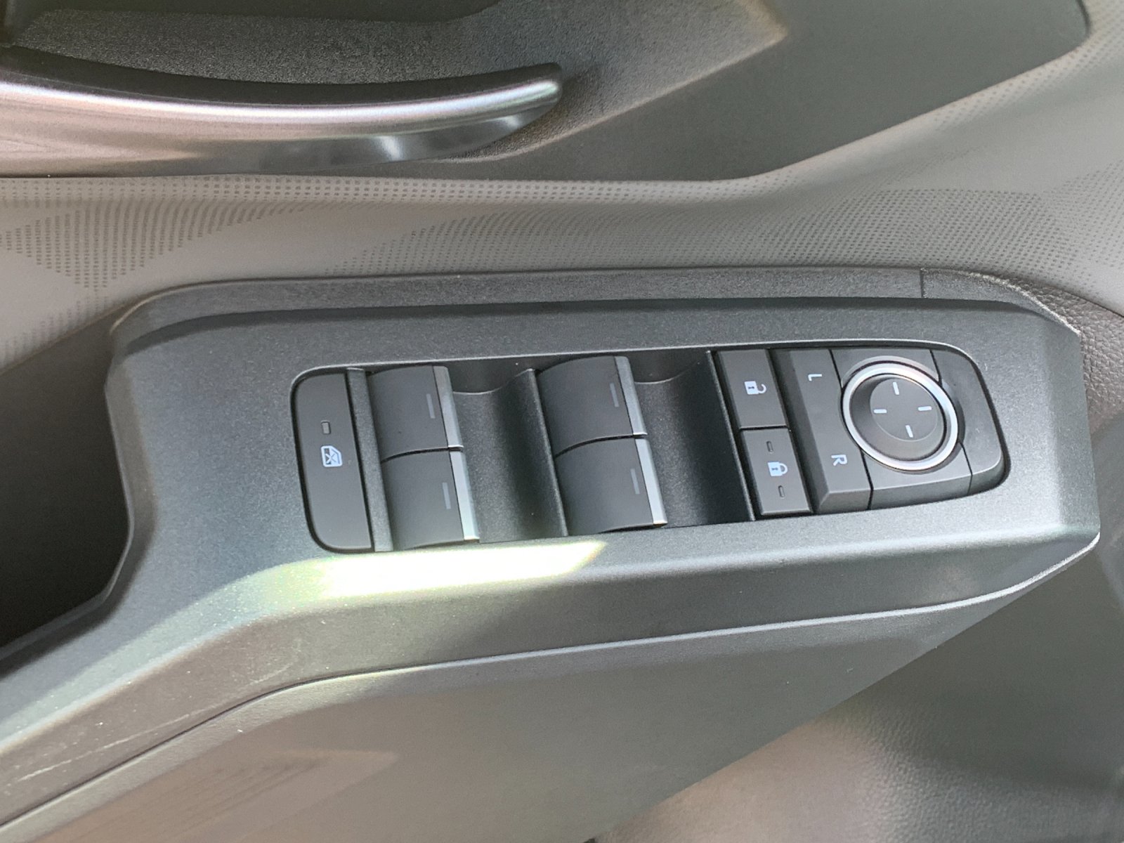 Used 2026  Toyota Woodland image 14
